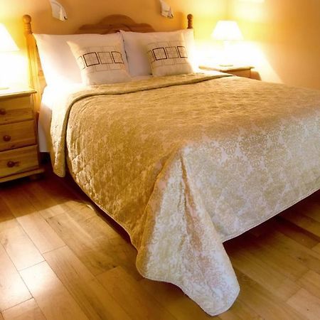 Mccarthy'S Lodge B&B Вэстпорт Номер фото